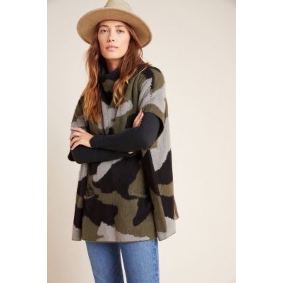 Anthropologie Sweaters - Anthropologie Moth Henrietta Camo Oversised Poncho